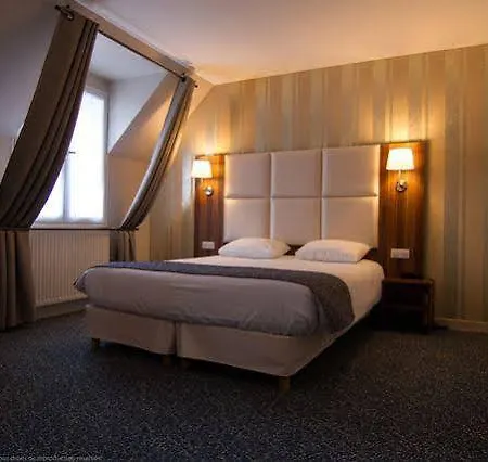 Logis Du Chateau 3*