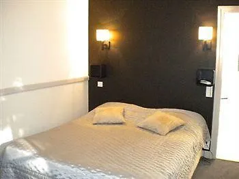 Logis Du Chateau Hotel 3*