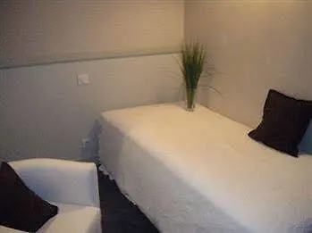 Logis Du Chateau 3* Combourg