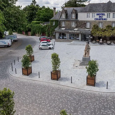 Logis Du Chateau Hotel